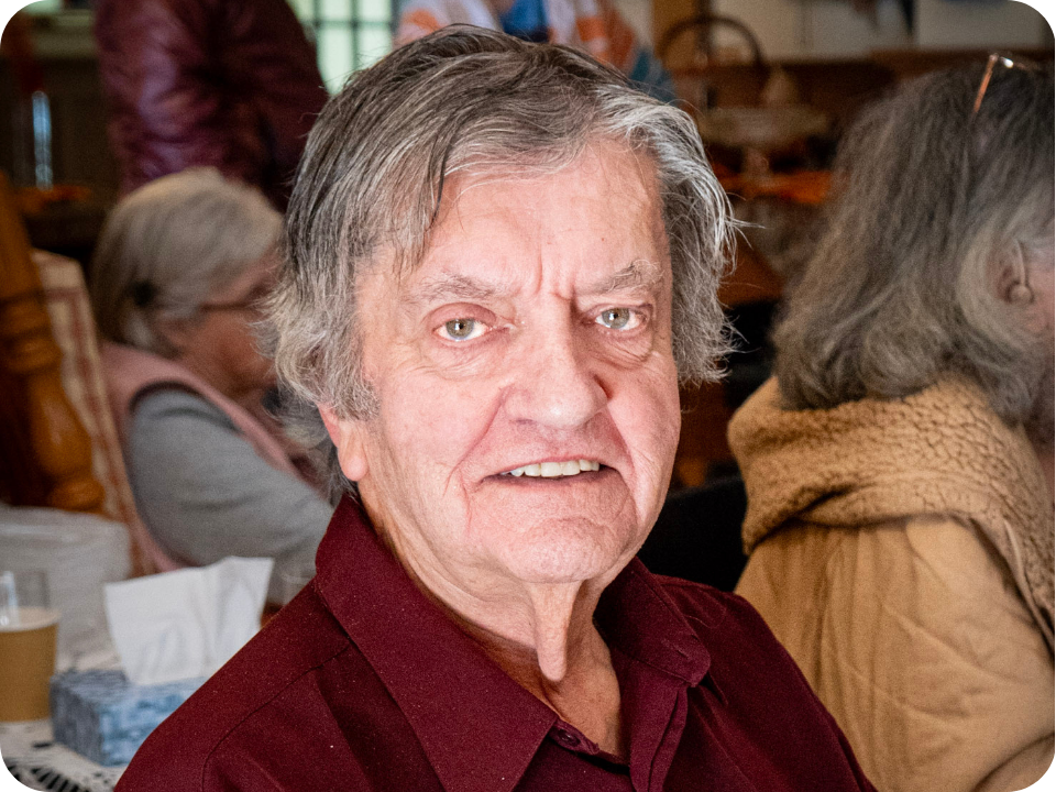 Homme souriant